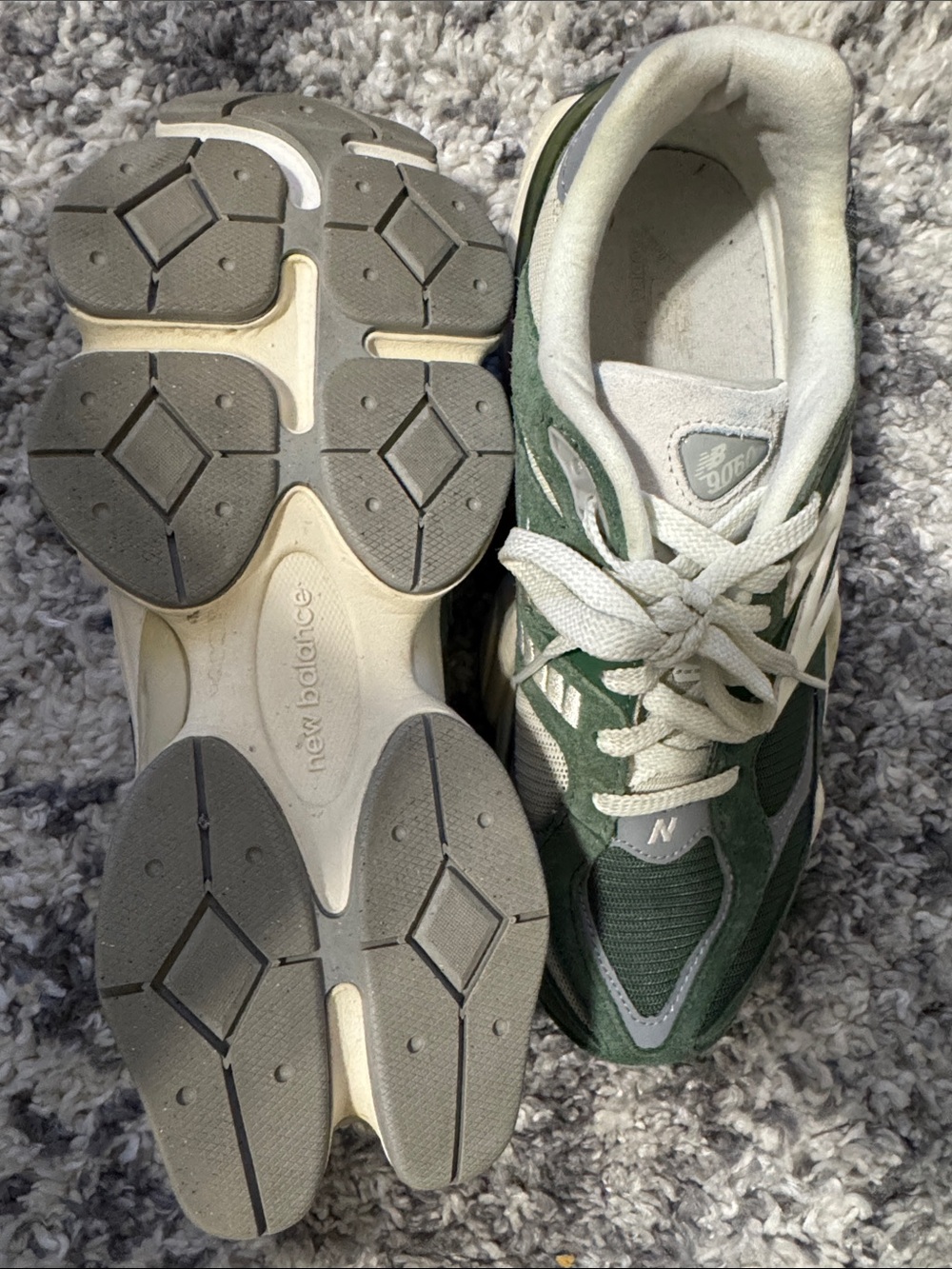 New Balance Green and White 906v1 Sneakers - Picture 2 of 8